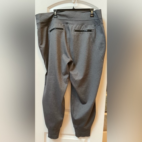 Athleta Venice Jogger - Picture 2 of 4